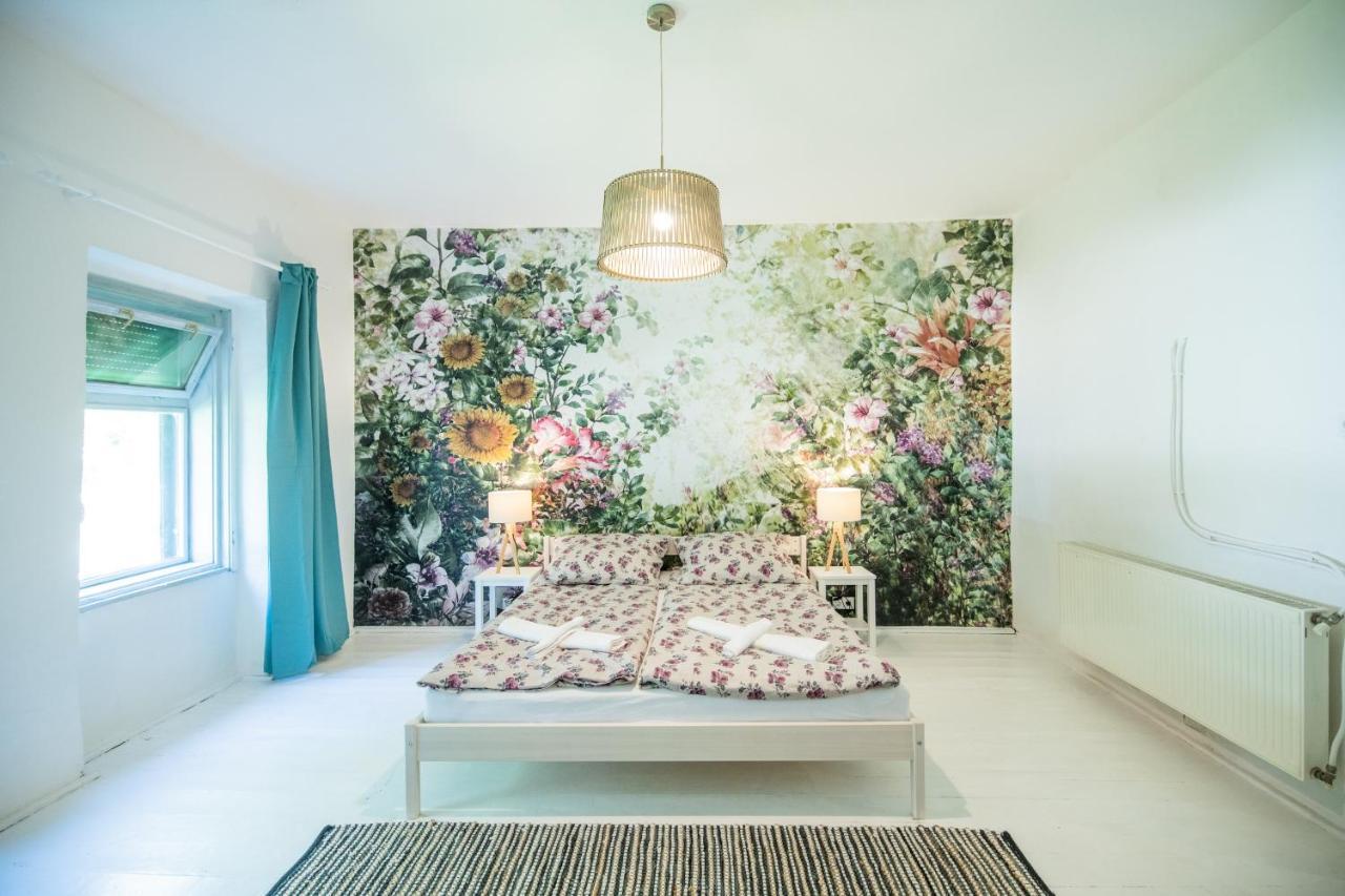 Natura Apartman Tiszafuered ภายนอก รูปภาพ