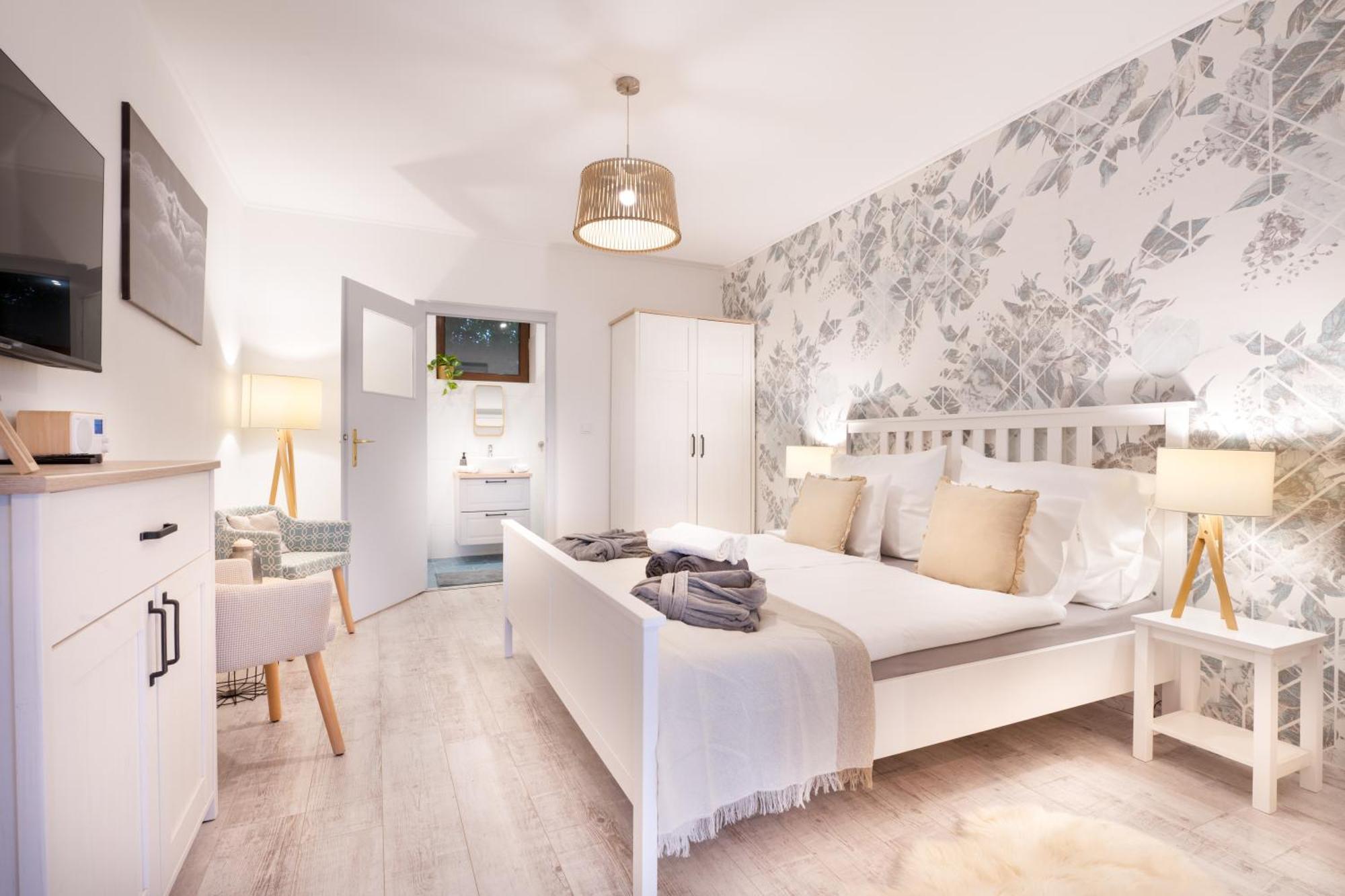 Natura Apartman Tiszafuered ห้อง รูปภาพ