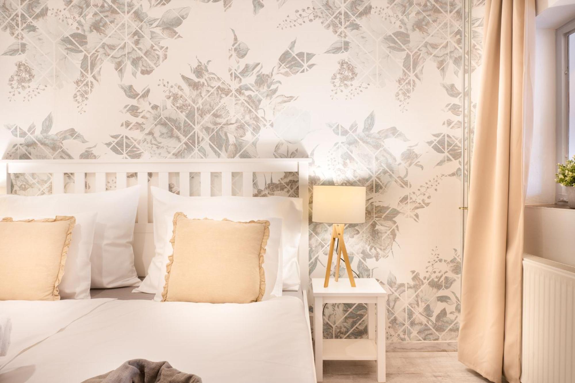Natura Apartman Tiszafuered ภายนอก รูปภาพ