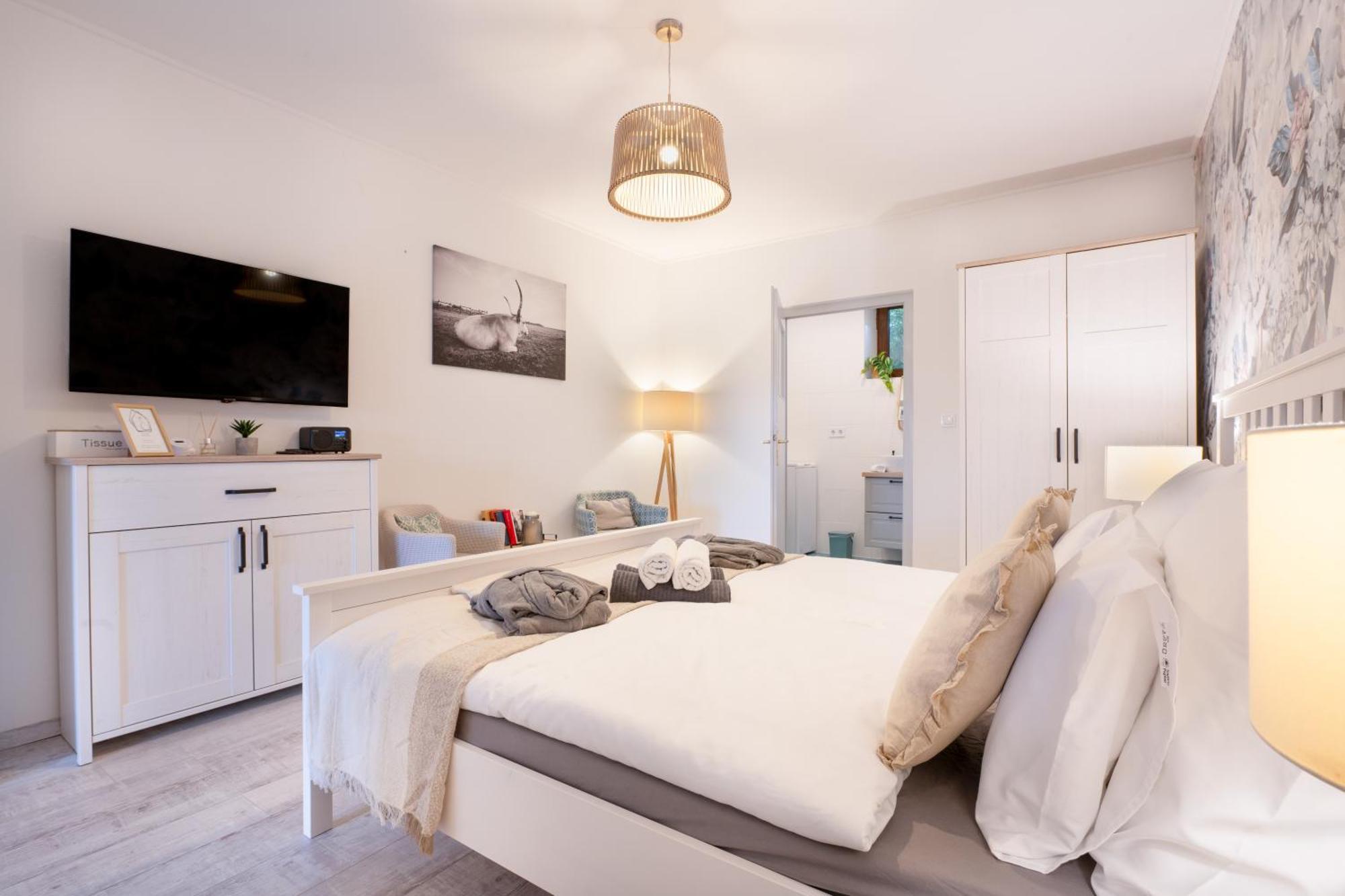 Natura Apartman Tiszafuered ภายนอก รูปภาพ